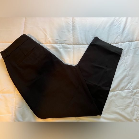 Banana Republic Women’s Black Sloan Curvy Pants - Picture 2 of 4
